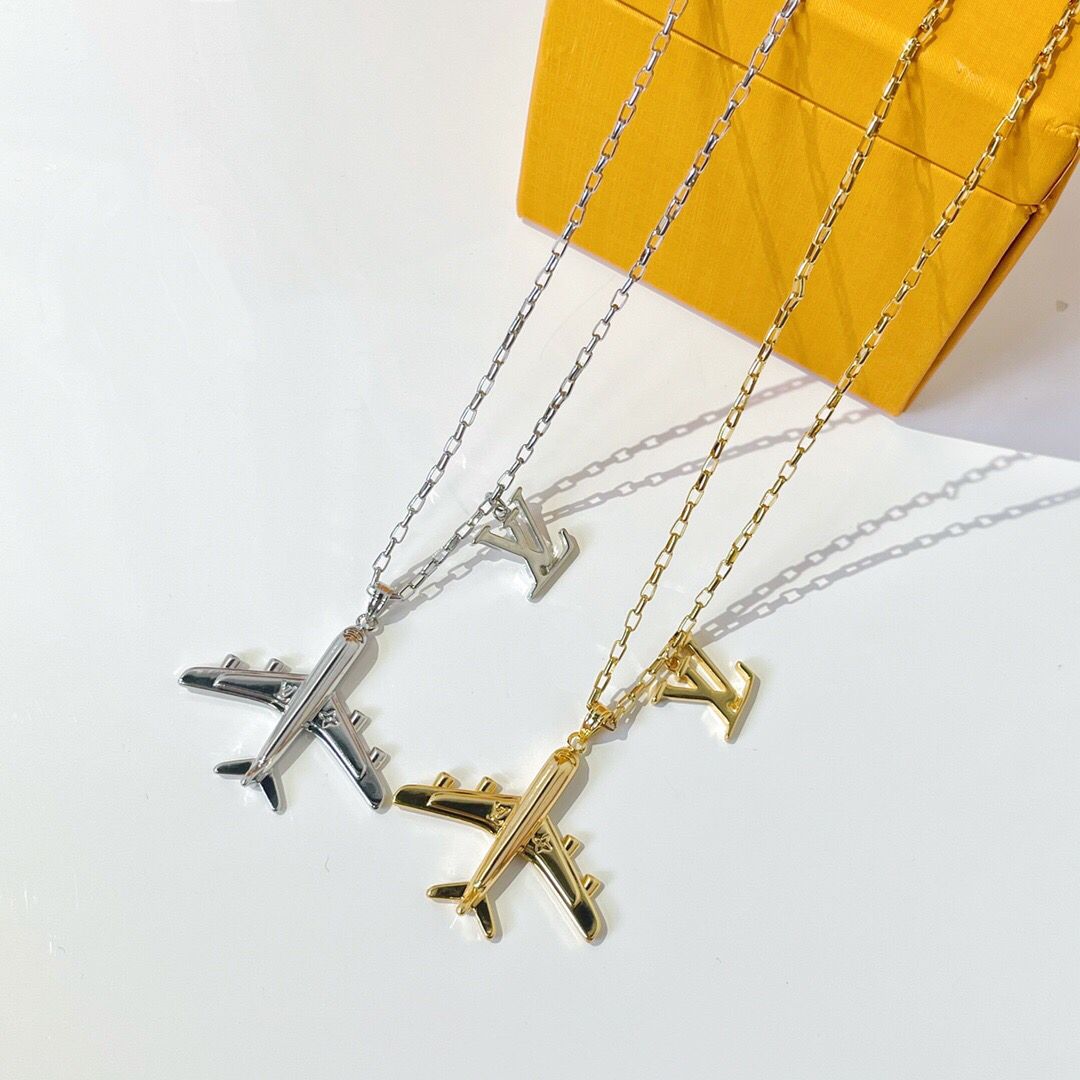 louis-vuitton-lv-plane-necklace-fashion-jewellery-MP3157-01 louis vuitton lv plane necklace fashion jewellery MP3157 01