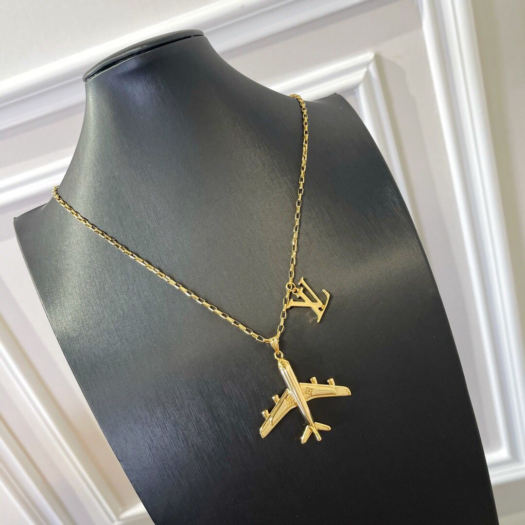 louis-vuitton-lv-plane-necklace-fashion-jewellery-MP3157-05 louis vuitton lv plane necklace fashion jewellery MP3157 05