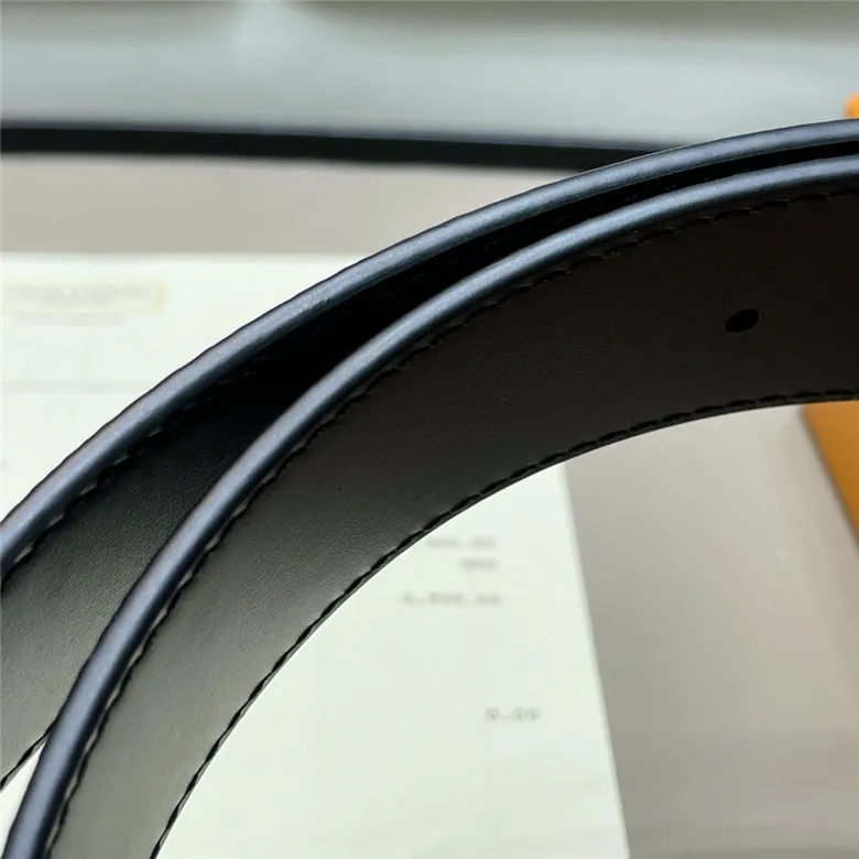 louis-vuitton-lv-pyramide-frame-40mm-reversible-belt-monogram-eclipse-canvas-belts-M0471V-06 louis vuitton lv pyramide frame 40mm reversible belt monogram eclipse canvas belts M0471V 06