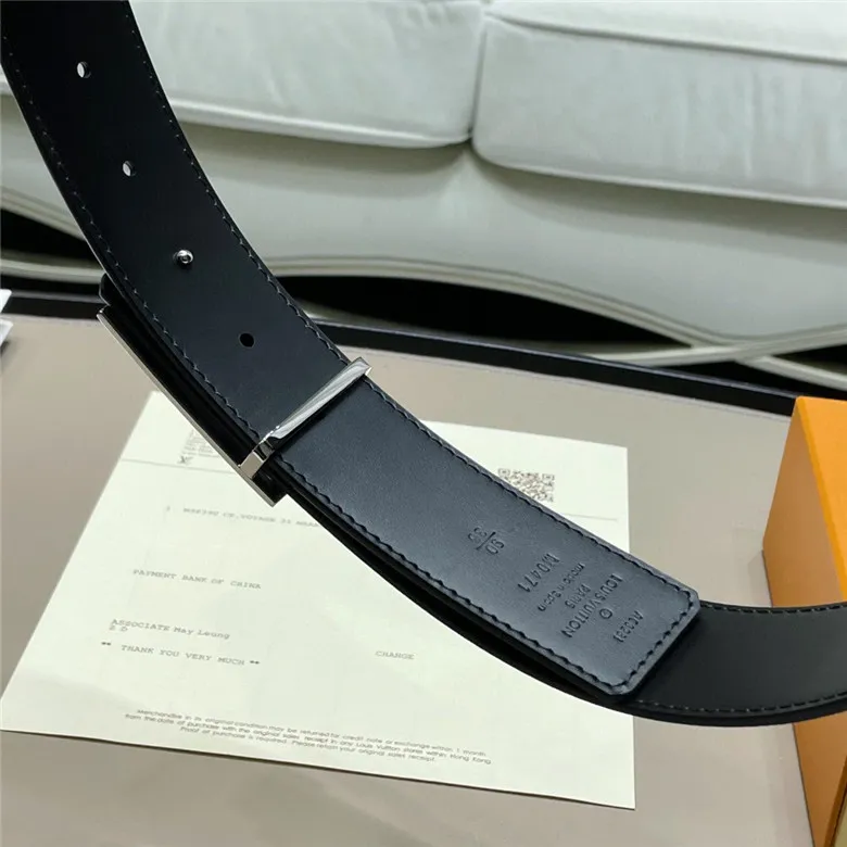 louis-vuitton-lv-pyramide-frame-40mm-reversible-belt-monogram-eclipse-canvas-belts-M0471V-07 louis vuitton lv pyramide frame 40mm reversible belt monogram eclipse canvas belts M0471V 07