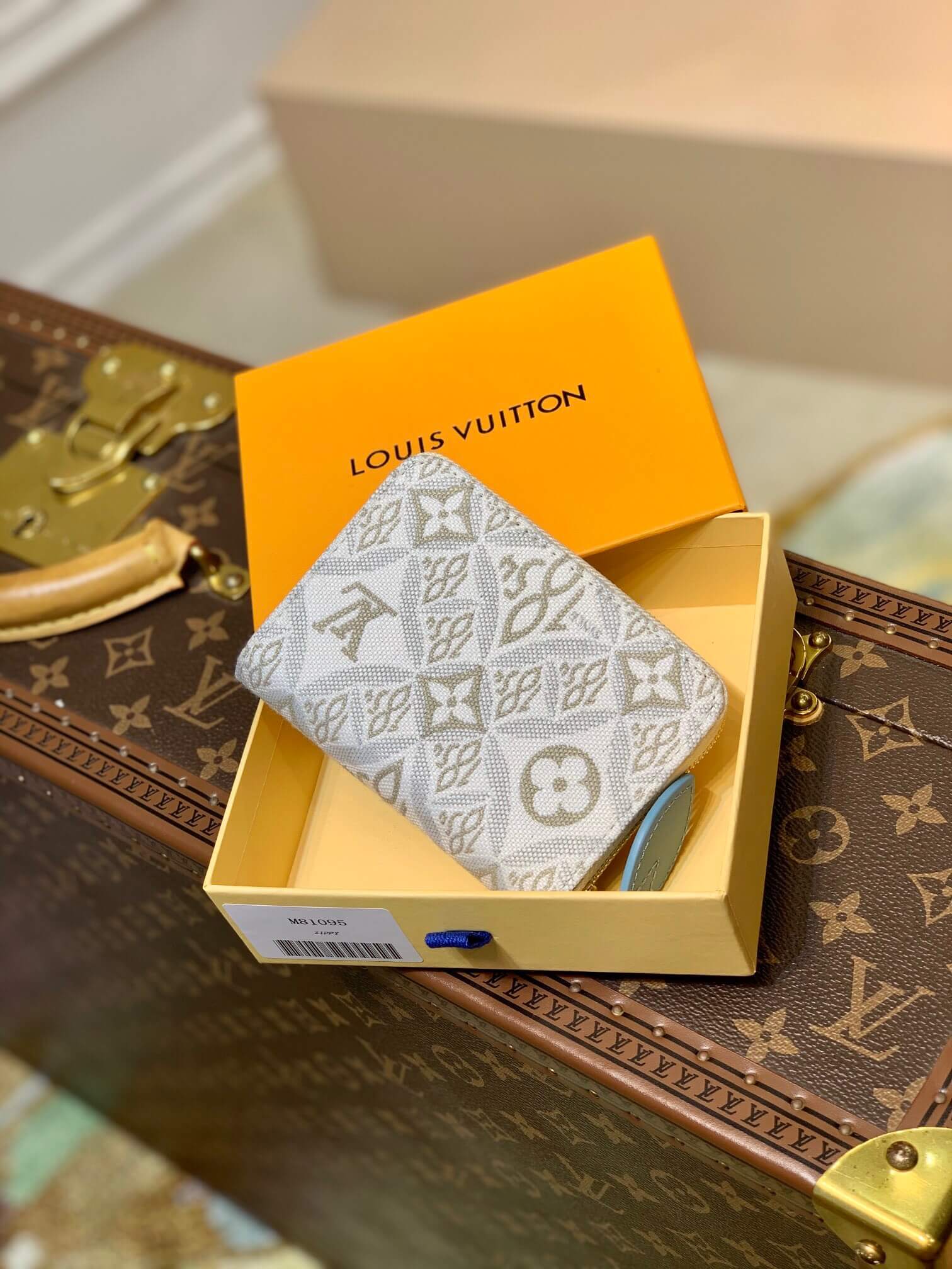 louis-vuitton-zippy-coin-purse-monogram-since-1854-wallets-and-small-leather-goods-M81095-02 louis vuitton zippy coin purse monogram since 1854 wallets and small leather goods M81095 02