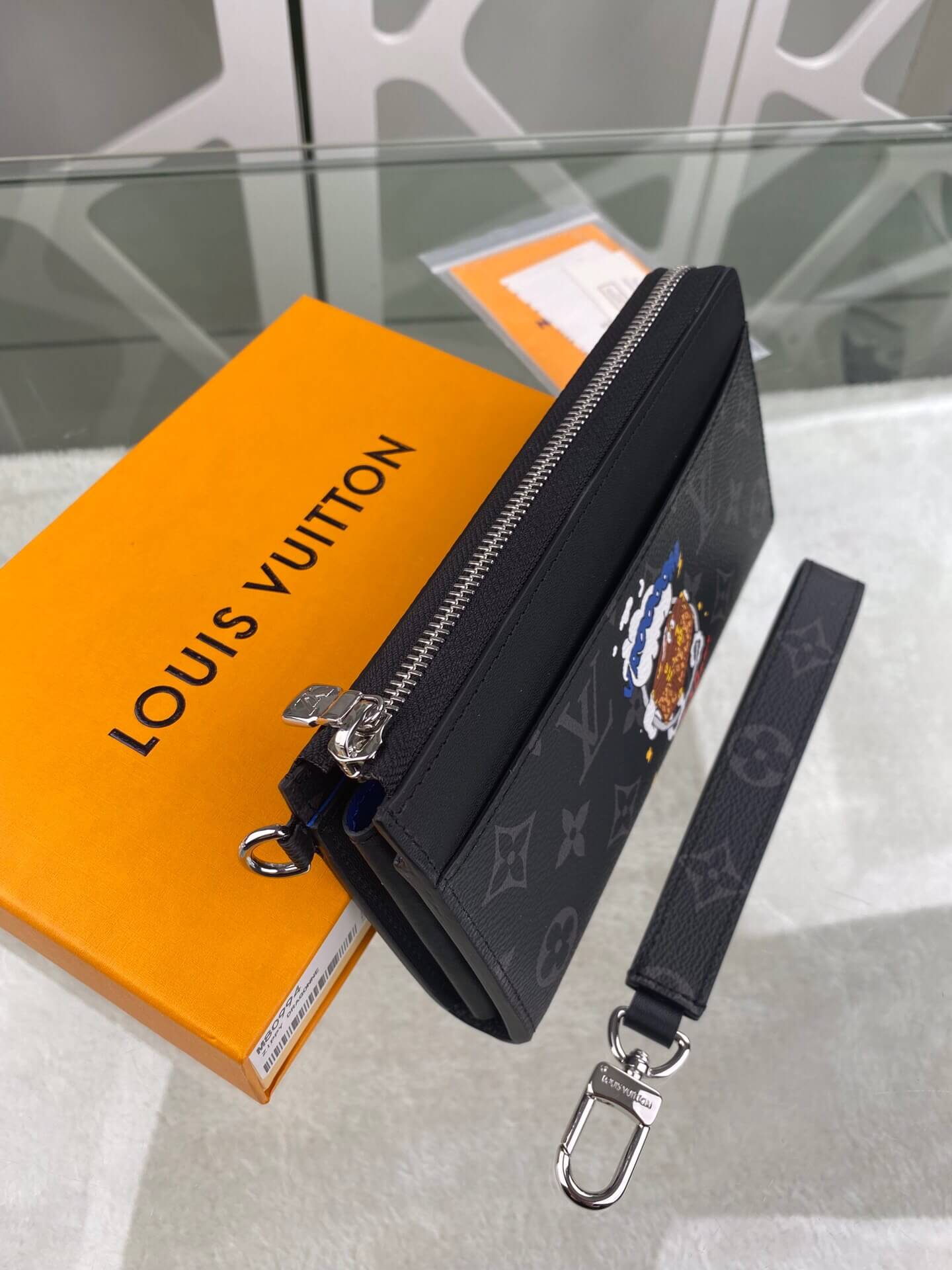 louis-vuitton-zippy-dragonne-monogram-eclipse-canvas-wallets-and-small-leather-goods-M80994-02 louis vuitton zippy dragonne monogram eclipse canvas wallets and small leather goods M80994 02