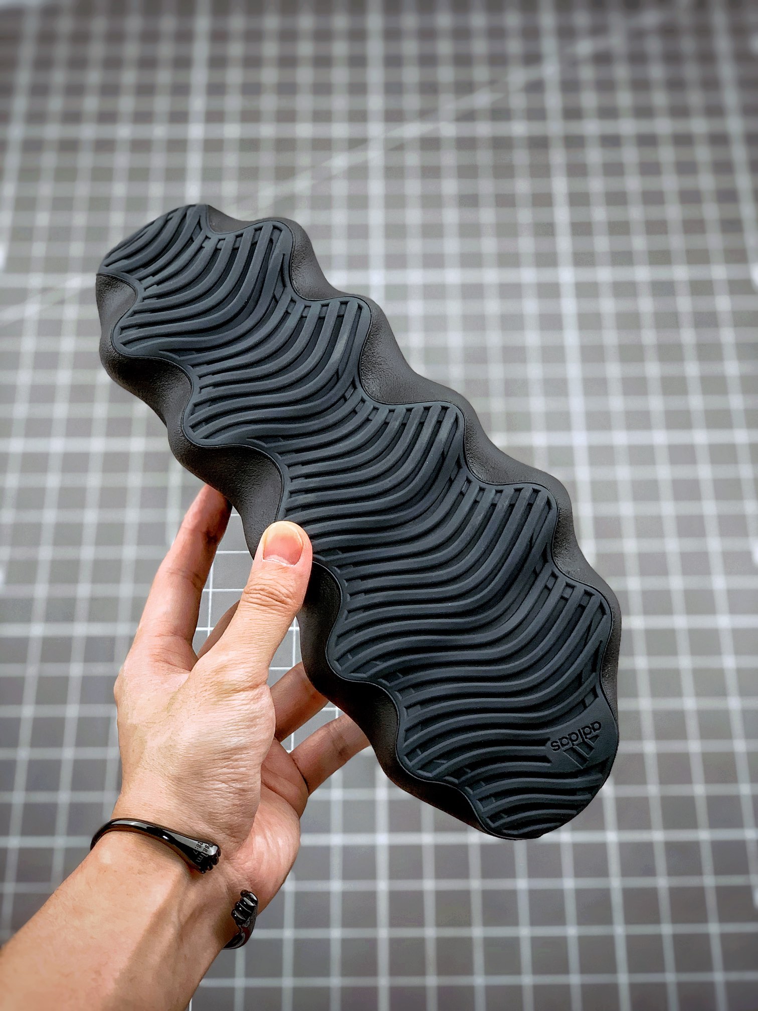 1643617106231 1643617106231