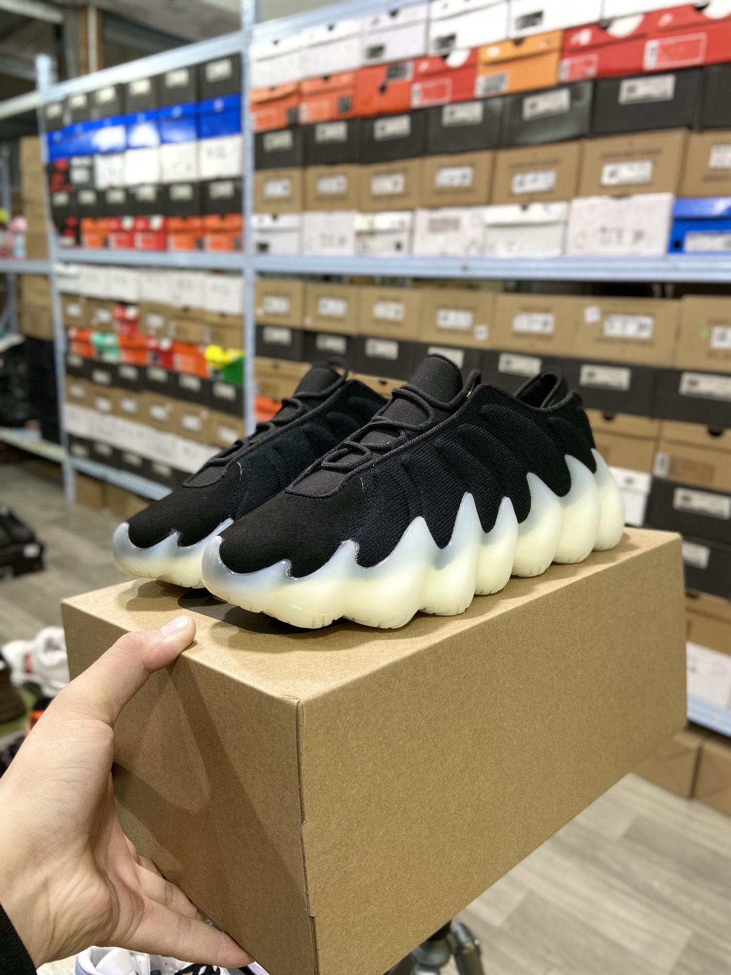 ADIDAS-YEEZY-400-CORE-BLACK-CLOUD-WHITE-SHOES-H68031_4 ADIDAS YEEZY 400 CORE BLACK CLOUD WHITE SHOES H68031 4