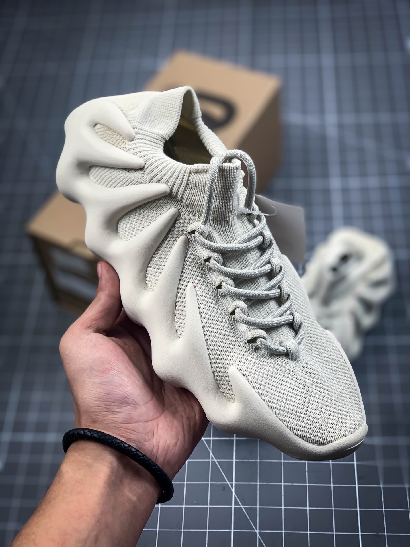 ADIDAS-YEEZY-450-CLOUD-WHITE-H68038_2 ADIDAS YEEZY 450 CLOUD WHITE H68038 2
