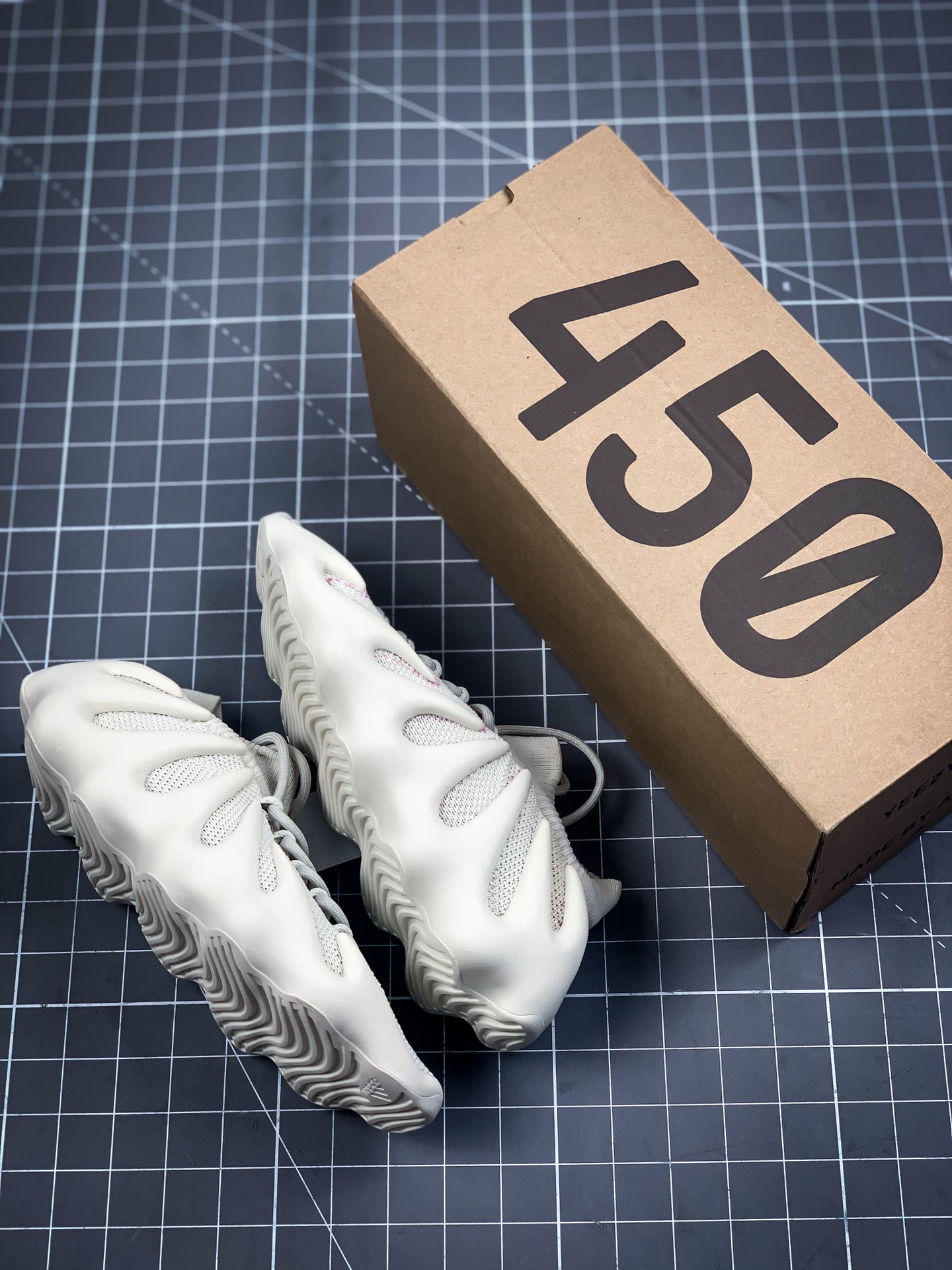 ADIDAS-YEEZY-450-CLOUD-WHITE-H68038_8 ADIDAS YEEZY 450 CLOUD WHITE H68038 8