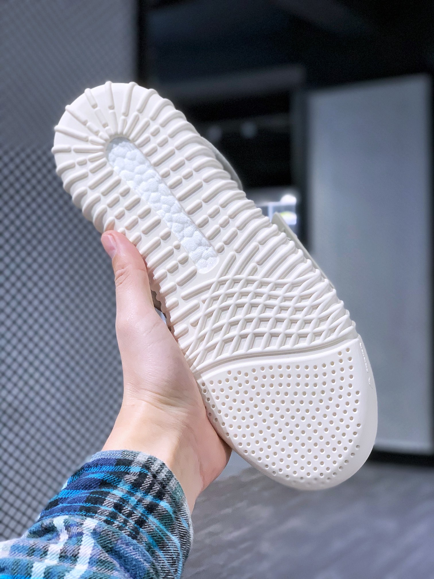 ADIDAS-YEEZY-BOOST-750-OG-LIGHT-BROWN-B35309_6 ADIDAS YEEZY BOOST 750 OG LIGHT BROWN B35309 6