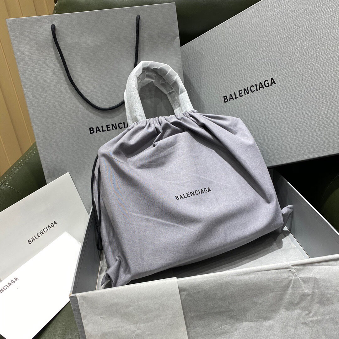 BALENCIAGA-WOMEN'S-HARDWARE-SMALL-TOTE-BAG-WITH-STRAP-IN-BEIGE-6714022HHAM9260-018 BALENCIAGA WOMENS HARDWARE SMALL TOTE BAG WITH STRAP IN BEIGE 6714022HHAM9260 018