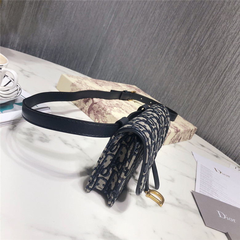 DIOR-SADDLE-BELT-POUCH-BLUE-DIOR-OBLIQUE-JACQUARD-S5619CTZQ_M928-03 DIOR SADDLE BELT POUCH BLUE DIOR OBLIQUE JACQUARD S5619CTZQ M928 03