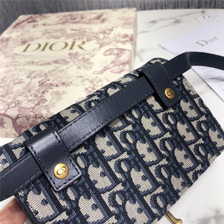 DIOR-SADDLE-BELT-POUCH-BLUE-DIOR-OBLIQUE-JACQUARD-S5619CTZQ_M928-07 DIOR SADDLE BELT POUCH BLUE DIOR OBLIQUE JACQUARD S5619CTZQ M928 07
