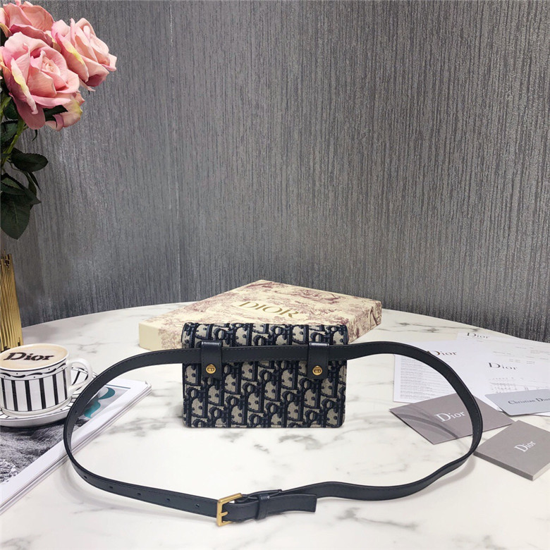 DIOR-SADDLE-BELT-POUCH-BLUE-DIOR-OBLIQUE-JACQUARD-S5619CTZQ_M928-08 DIOR SADDLE BELT POUCH BLUE DIOR OBLIQUE JACQUARD S5619CTZQ M928 08
