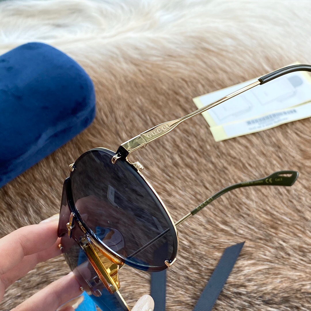 GUCCI-GOLD-FRAME-BLUE-LENS-SUNGLASSES-GG0740S-002-05 GUCCI GOLD FRAME BLUE LENS SUNGLASSES GG0740S 002 05