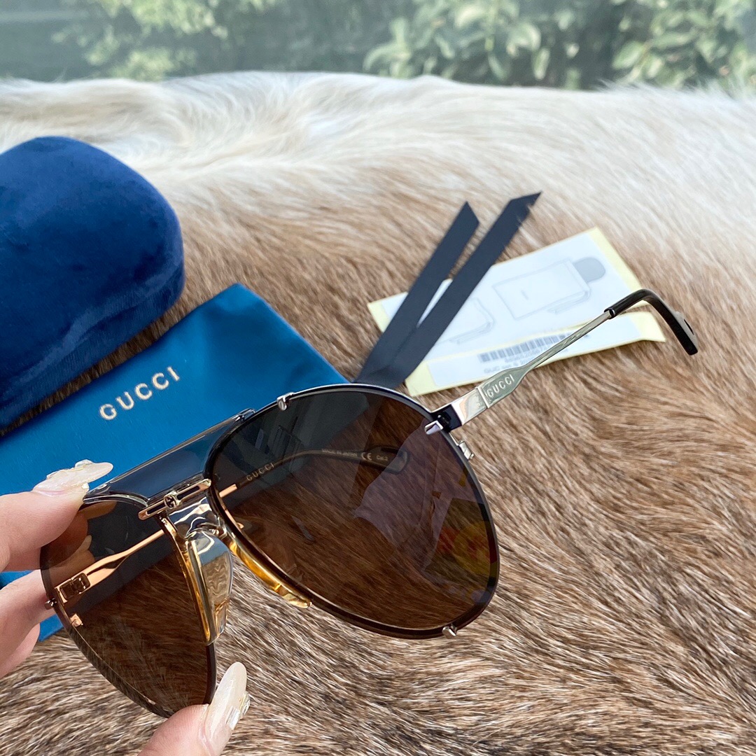 GUCCI-GOLD-FRAME-GREY-LENS-SUNGLASSES-GG0740S-001-05 GUCCI GOLD FRAME GREY LENS SUNGLASSES GG0740S 001 05