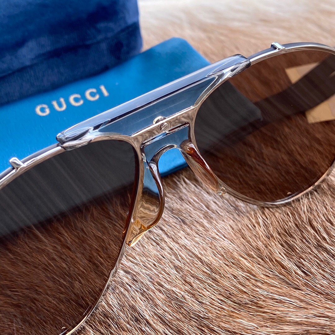 GUCCI-GOLD-FRAME-GREY-LENS-SUNGLASSES-GG0740S-001-06 GUCCI GOLD FRAME GREY LENS SUNGLASSES GG0740S 001 06