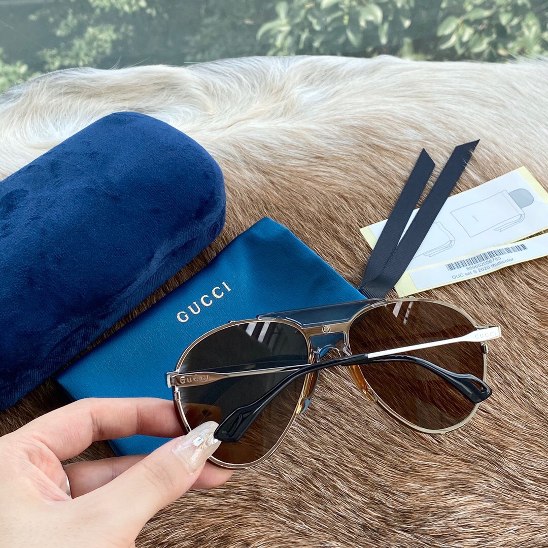 GUCCI-GOLD-FRAME-GREY-LENS-SUNGLASSES-GG0740S-001-08 GUCCI GOLD FRAME GREY LENS SUNGLASSES GG0740S 001 08