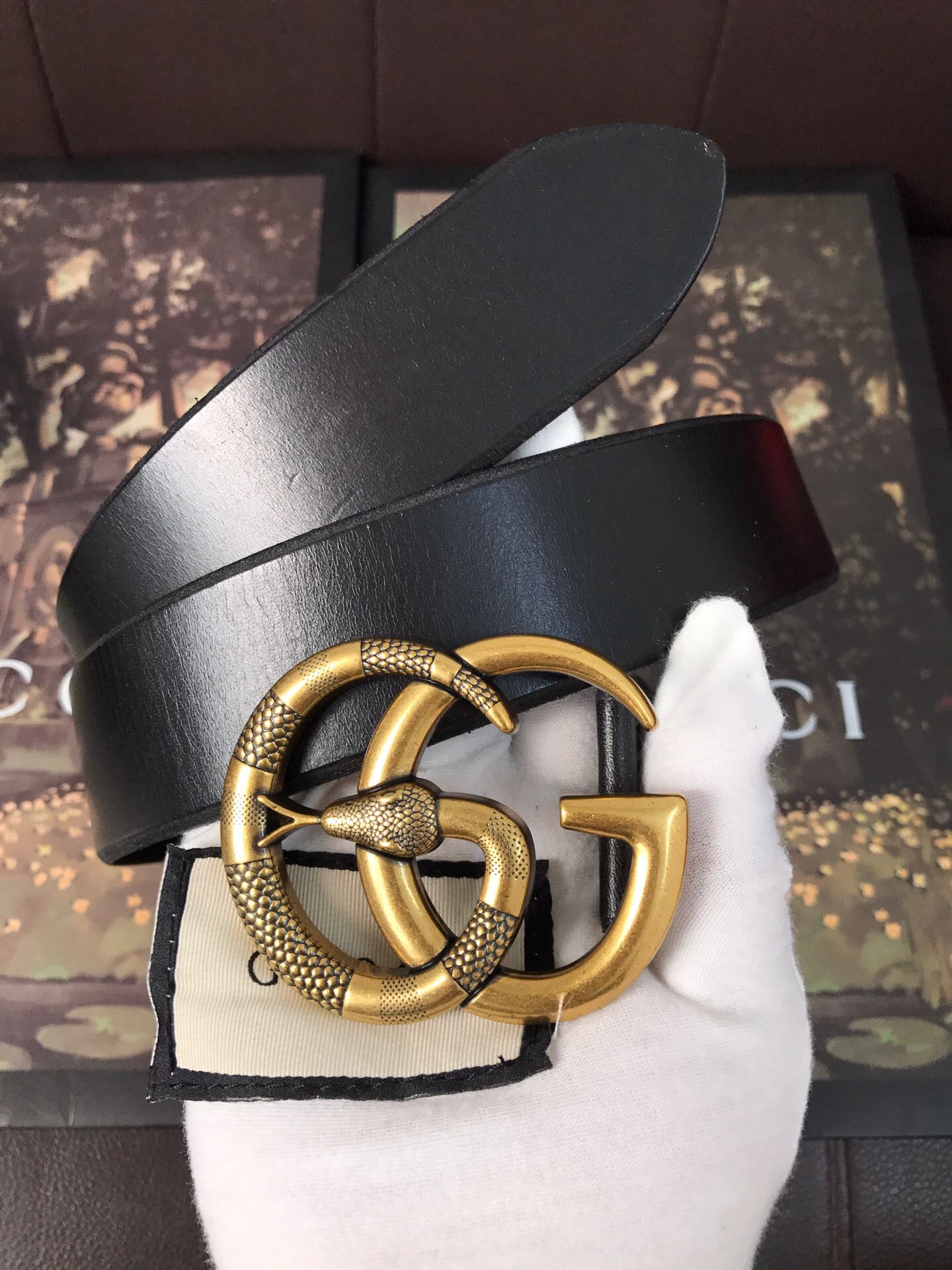 GUCCI-LEATHER-BELT-WITH-DOUBLE-G-BUCKLE-WITH-SNAKE-458949-CVE0T-1000-01 GUCCI LEATHER BELT WITH DOUBLE G BUCKLE WITH SNAKE 458949 CVE0T 1000 01