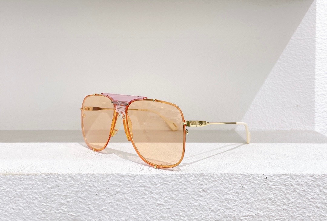 GUCCI-SILVER-FRAME-PINK-VIOLET-LENS-SUNGLASSES-GG0739S-004-06 GUCCI SILVER FRAME PINK VIOLET LENS SUNGLASSES GG0739S 004 06