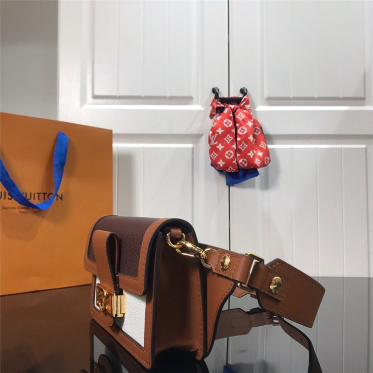 LOUIS-VUITTON-BUMBAG-DAUPHINE-M588810-02 LOUIS VUITTON BUMBAG DAUPHINE M588810 02