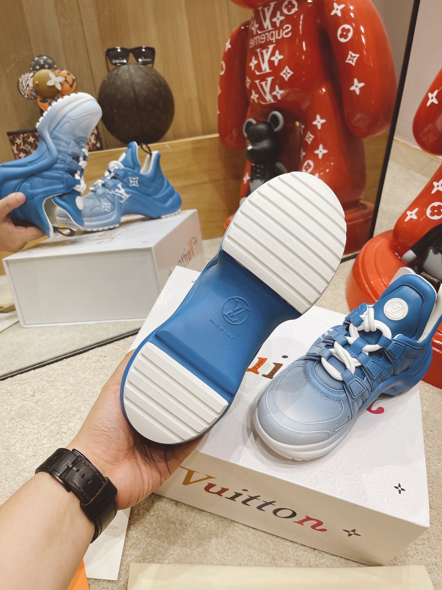 LOUIS-VUITTON-LV-ARCHLIGHT-SNEAKER-1A8SYQ-09 LOUIS VUITTON LV ARCHLIGHT SNEAKER 1A8SYQ 09