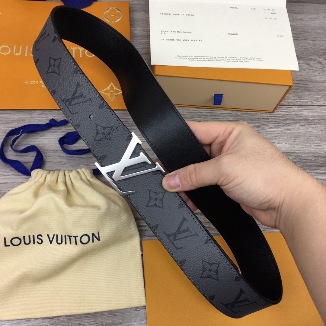 LOUIS VUITTON LV INITIALES 40MM REVERSIBLE BELT M0285V 03 LOUIS VUITTON LV INITIALES 40MM REVERSIBLE BELT M0285V 03