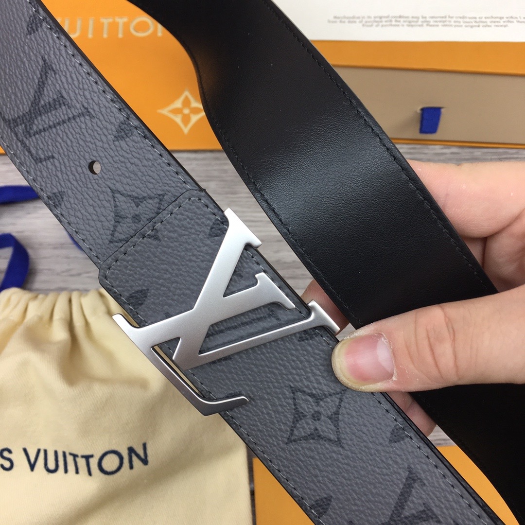 LOUIS VUITTON LV INITIALES 40MM REVERSIBLE BELT M0285V 04 LOUIS VUITTON LV INITIALES 40MM REVERSIBLE BELT M0285V 04