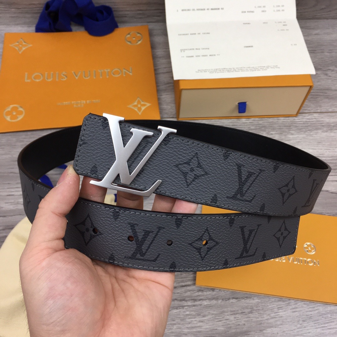 LOUIS VUITTON LV INITIALES 40MM REVERSIBLE BELT M0285V 09 LOUIS VUITTON LV INITIALES 40MM REVERSIBLE BELT M0285V 09