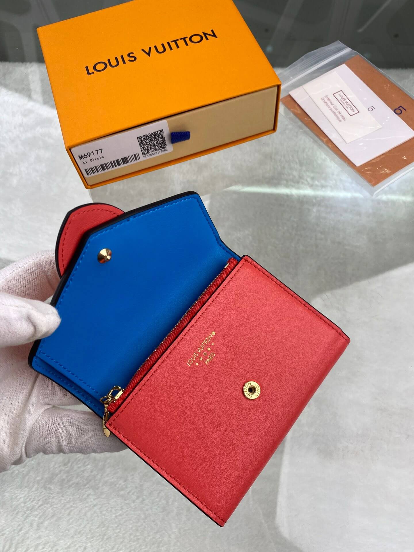 LOUIS-VUITTON--LV-PONT-9-COMPACT-WALLET-ROSE-DAHLIA-PINK-M69177-04 LOUIS VUITTON LV PONT 9 COMPACT WALLET ROSE DAHLIA PINK M69177 04