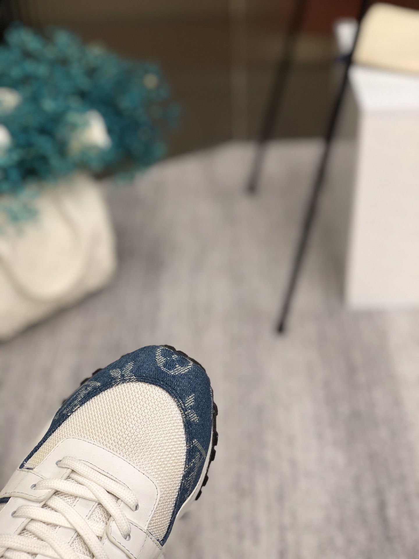 LOUIS-VUITTON-LV-RUN-AWAY-SNEAKER-1A4WP7-07 LOUIS VUITTON LV RUN AWAY SNEAKER 1A4WP7 07