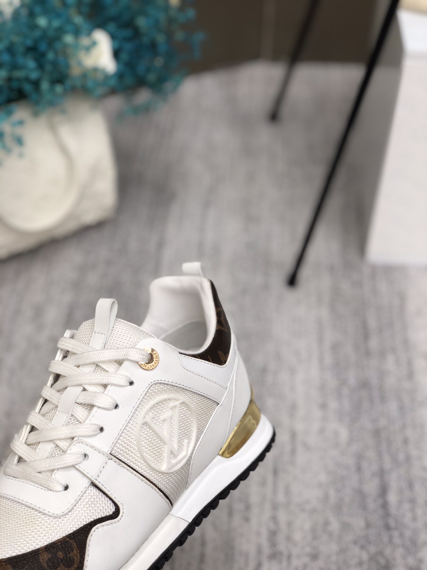 LOUIS-VUITTON-LV-RUN-AWAY-SNEAKER-1A4XNL-06 LOUIS VUITTON LV RUN AWAY SNEAKER 1A4XNL 06