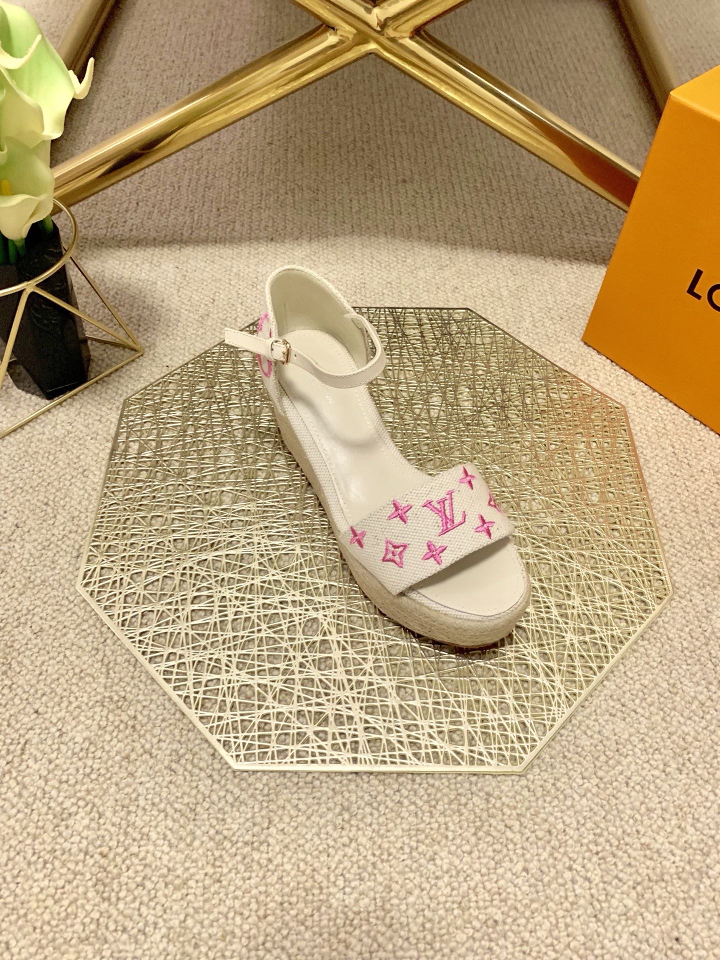 LOUIS-VUITTON-LV-STARBOARD-WEDGE-SANDAL-1A8GOZ-04 LOUIS VUITTON LV STARBOARD WEDGE SANDAL 1A8GOZ 04