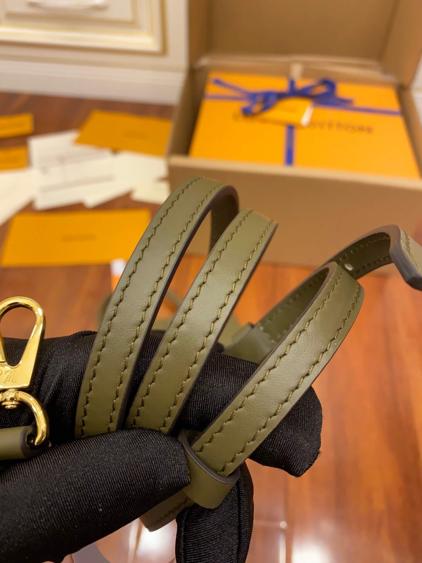 LOUIS-VUITTON-M44654-LOCKY-BB-HANDBAG-GREEN-M44797-03 LOUIS VUITTON M44654 LOCKY BB HANDBAG GREEN M44797 03