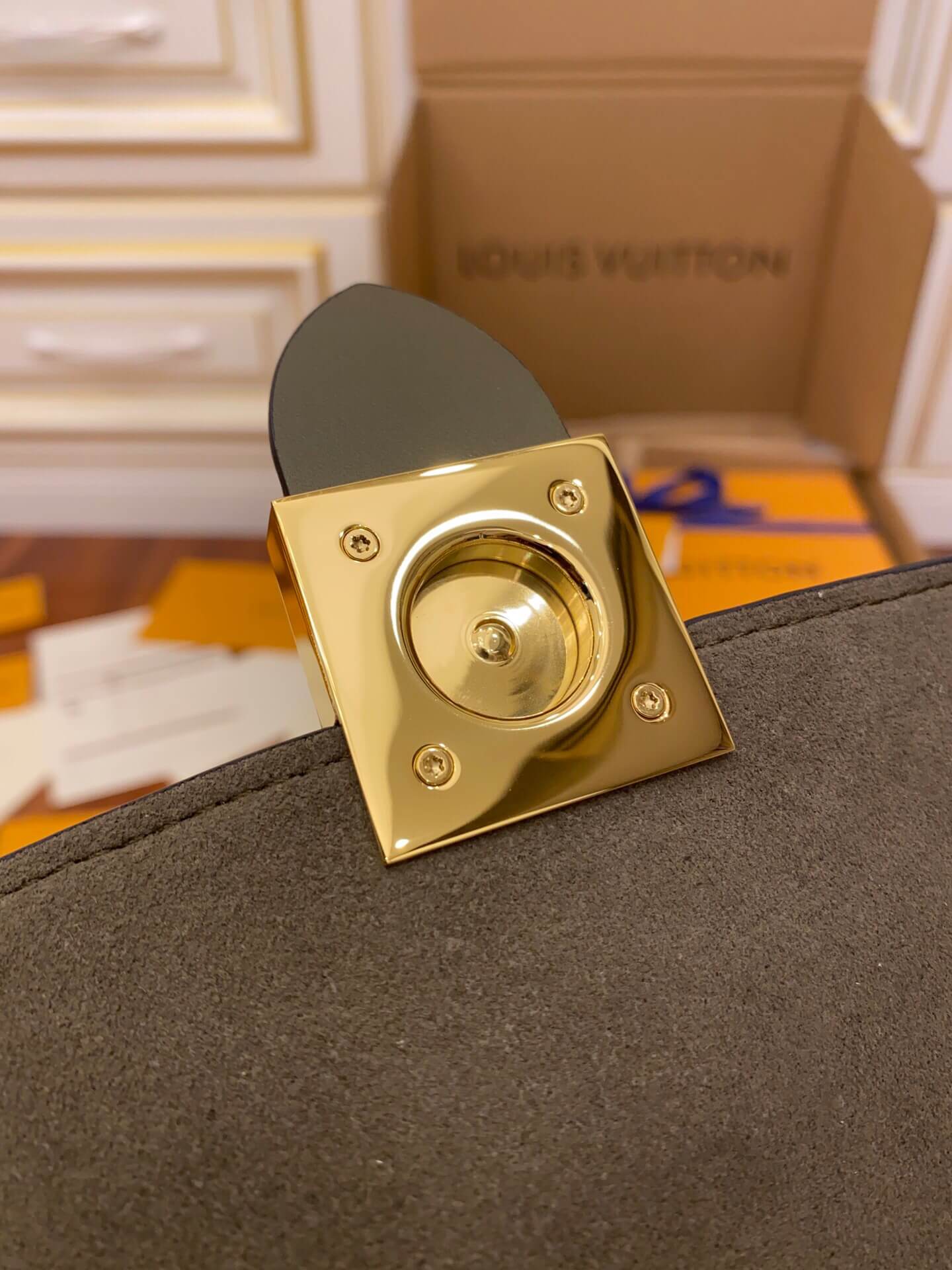 LOUIS-VUITTON-M44654-LOCKY-BB-HANDBAG-GREEN-M44797-06 LOUIS VUITTON M44654 LOCKY BB HANDBAG GREEN M44797 06