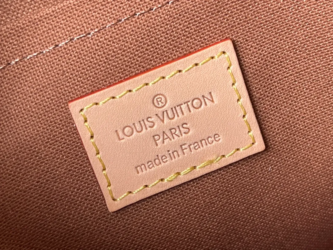 LOUIS VUITTON MULTI POCHETTE ACCESSOIRES BAG MONOGRAM COATED CANVAS PINK M44840_9 LOUIS VUITTON MULTI POCHETTE ACCESSOIRES BAG MONOGRAM COATED CANVAS PINK M44840 9
