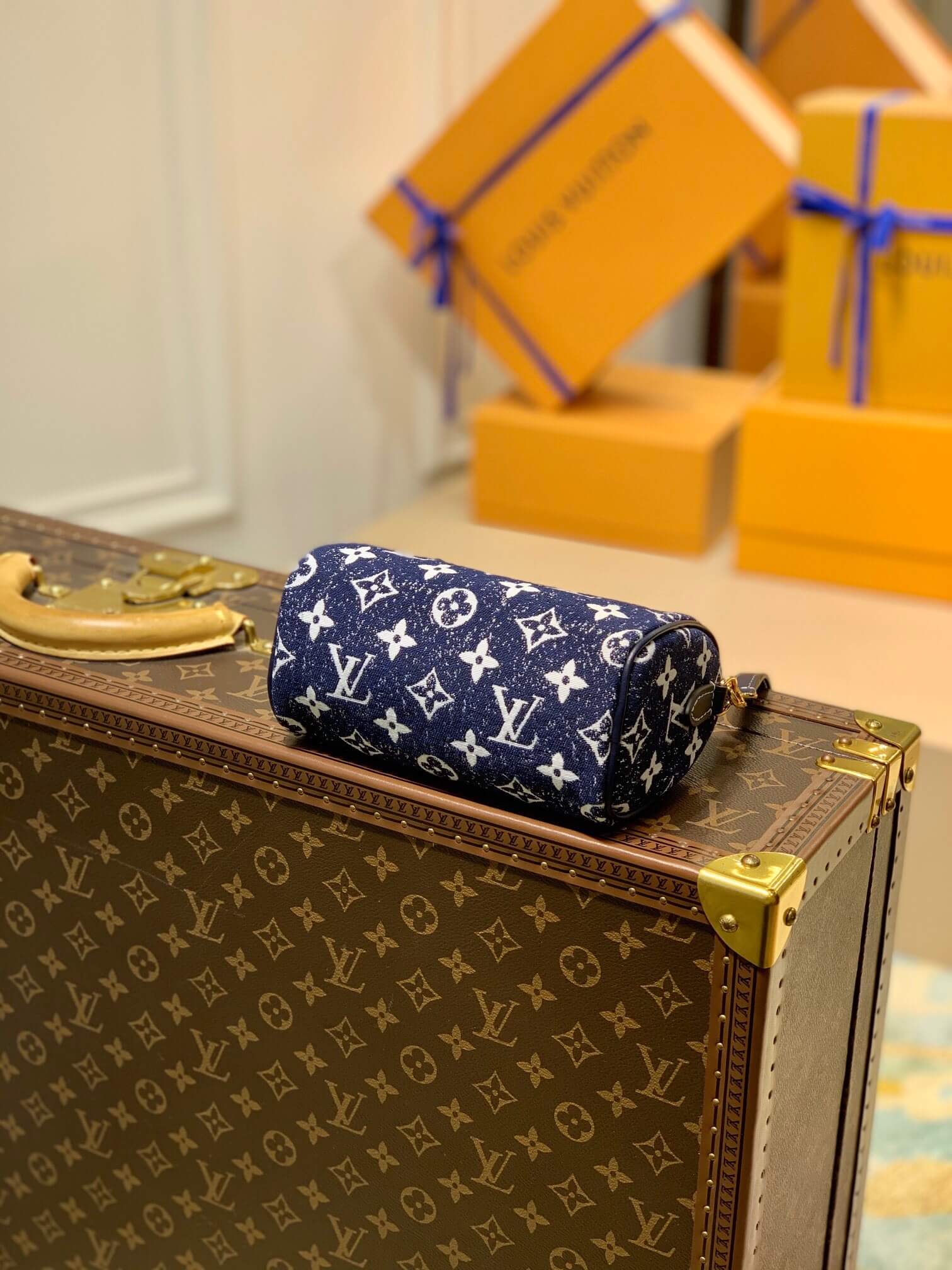 LOUIS VUITTON NANO SPEEDY HANDBAG M81168 04 LOUIS VUITTON NANO SPEEDY HANDBAG M81168 04