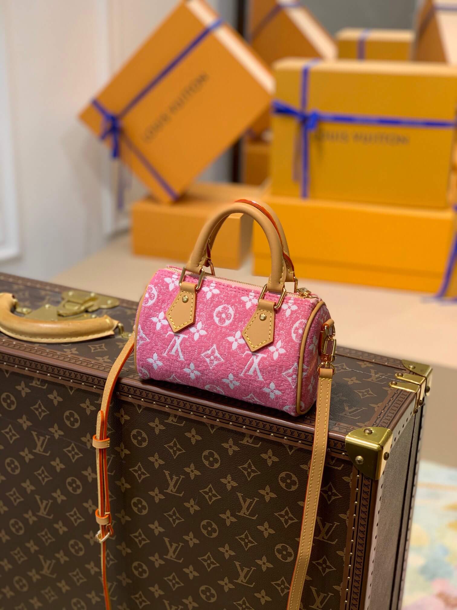 LOUIS VUITTON NANO SPEEDY HANDBAG PINK M81213 02 LOUIS VUITTON NANO SPEEDY HANDBAG PINK M81213 02