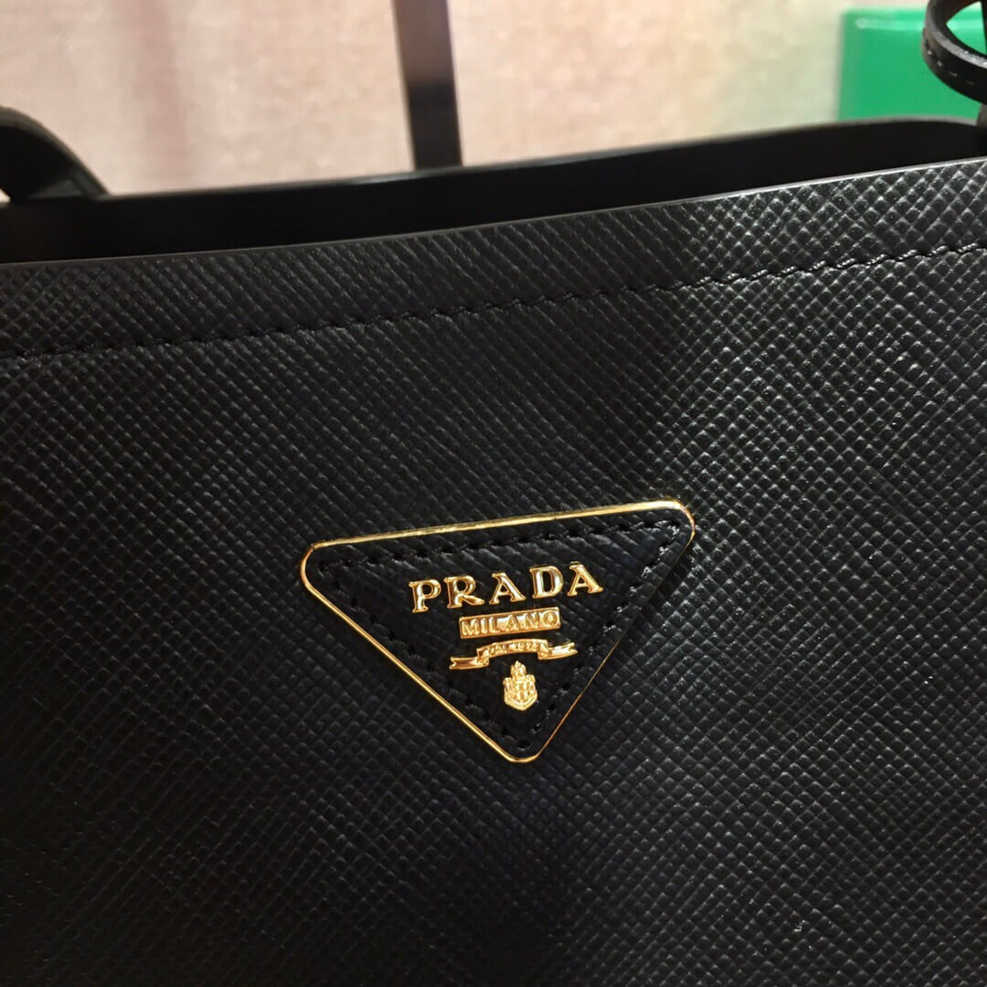 PRADA-MEDIUM-SAFFIANO-LEATHER-PRADA-MATINÉE-BAG-BLACK-1BA282_2ERX_F0002_V_MOE-05 PRADA MEDIUM SAFFIANO LEATHER PRADA MATINEE BAG BLACK 1BA282 2ERX F0002 V MOE 05