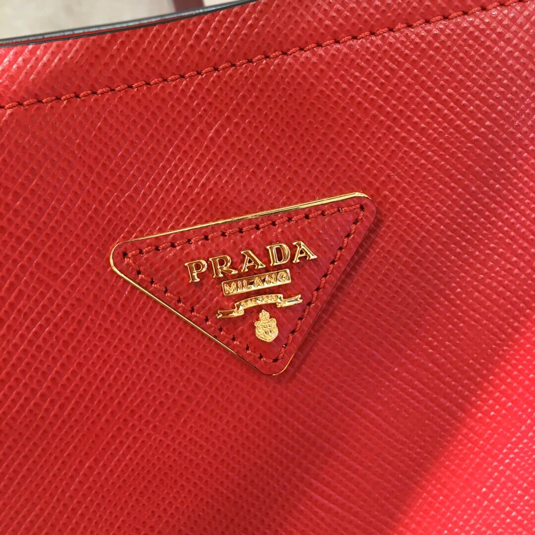 PRADA-MEDIUM-SAFFIANO-LEATHER-PRADA-MATINÉE-BAG-FIERY-RED-1BA282_2ERX_F068Z_V_MOE-05 PRADA MEDIUM SAFFIANO LEATHER PRADA MATINEE BAG FIERY RED 1BA282 2ERX F068Z V MOE 05