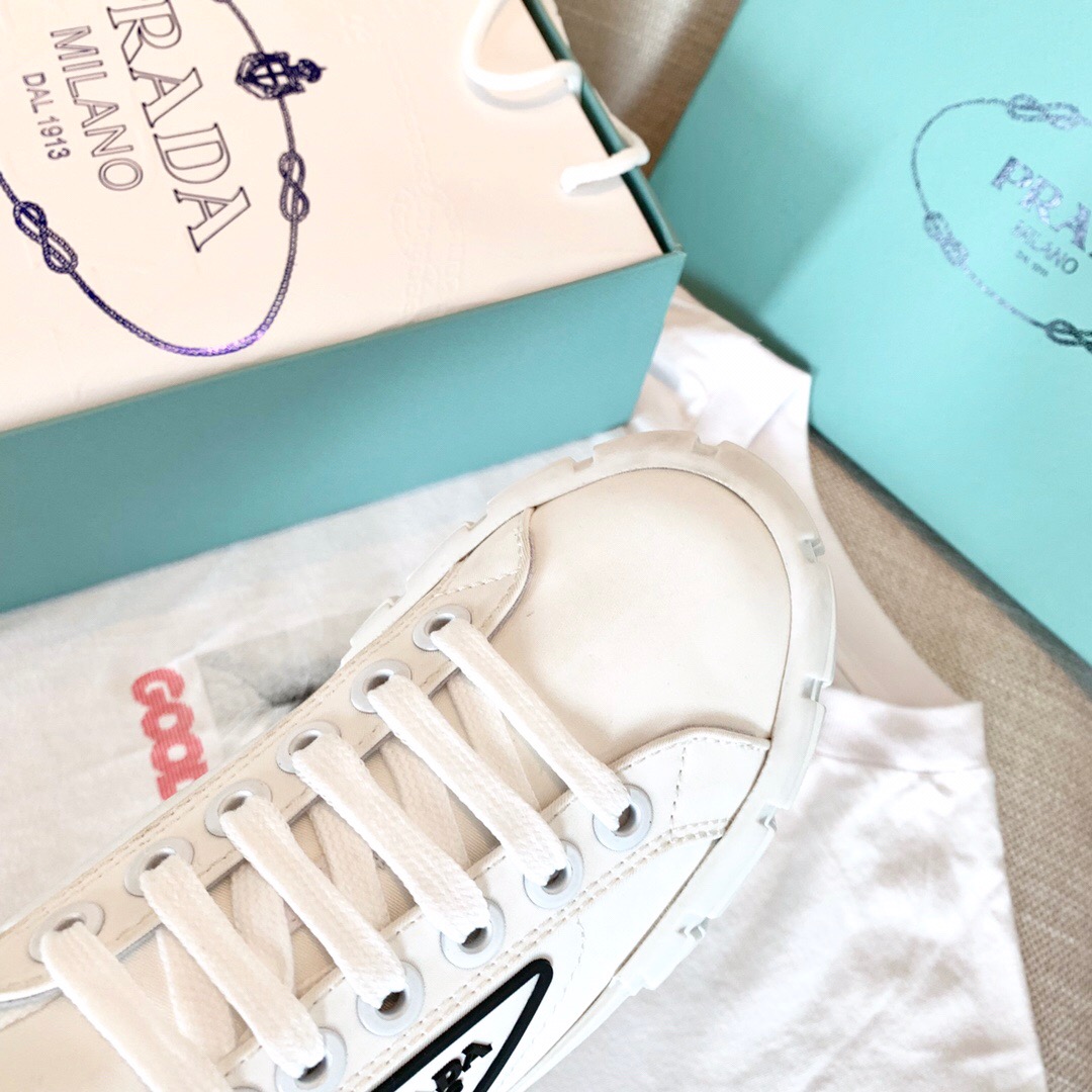 PRADA-NYLON-GABARDINE-SNEAKERS-WHITE-1E260M_MMS_F0964_F_050-06 PRADA NYLON GABARDINE SNEAKERS WHITE 1E260M MMS F0964 F 050 06