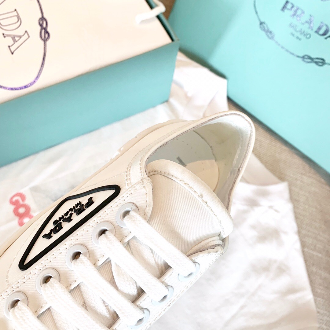 PRADA-NYLON-GABARDINE-SNEAKERS-WHITE-1E260M_MMS_F0964_F_050-07 PRADA NYLON GABARDINE SNEAKERS WHITE 1E260M MMS F0964 F 050 07