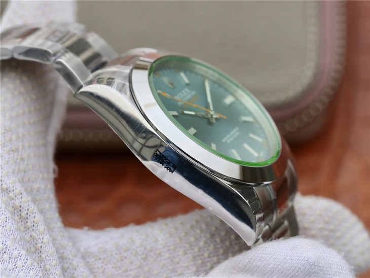 ROLEX-MILGAUSS-GV-STAINLESS-STEEL-Z-BLUE-116400GV-0002-05 ROLEX MILGAUSS GV STAINLESS STEEL Z BLUE 116400GV 0002 05