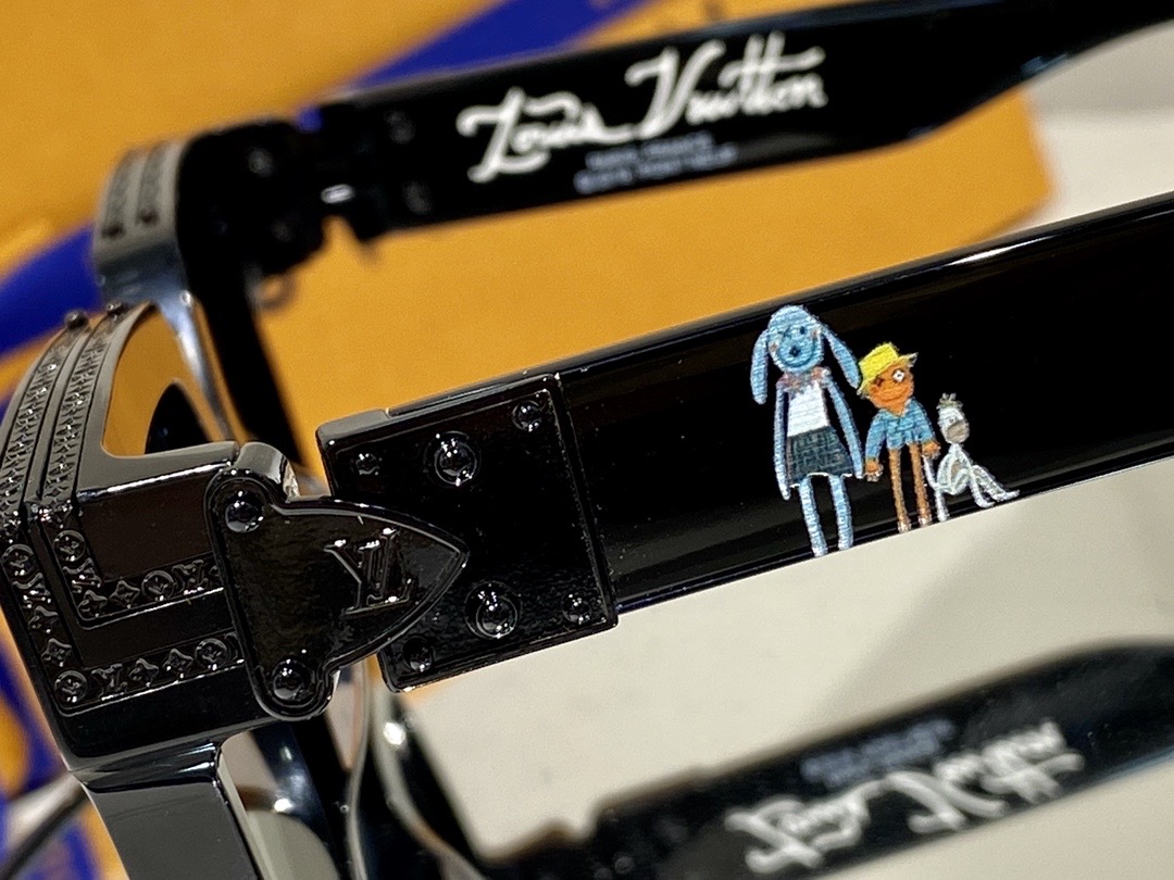 louis-vuitton-1-1-millionaires-sunglasses-sunglasses-Z1439E-03 louis vuitton 1 1 millionaires sunglasses sunglasses Z1439E 03