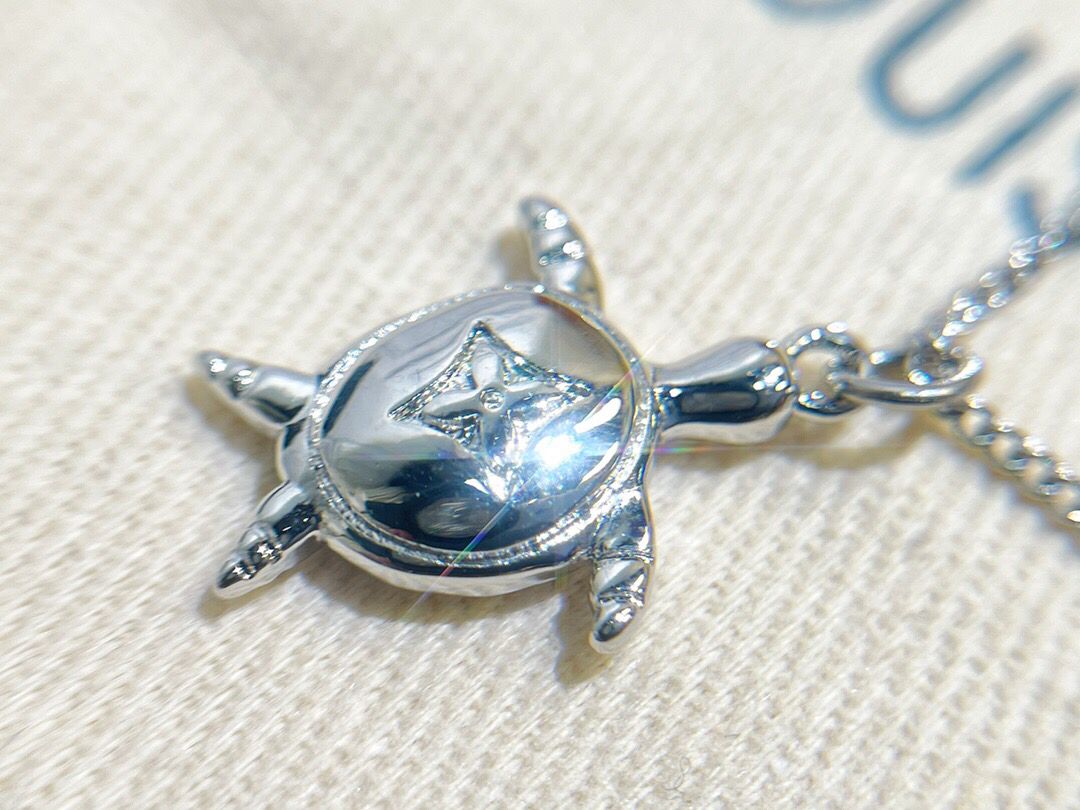 louis-vuitton-collier-lv-aquatics-bijoux-M00280-07 louis vuitton collier lv aquatics bijoux M00280 07