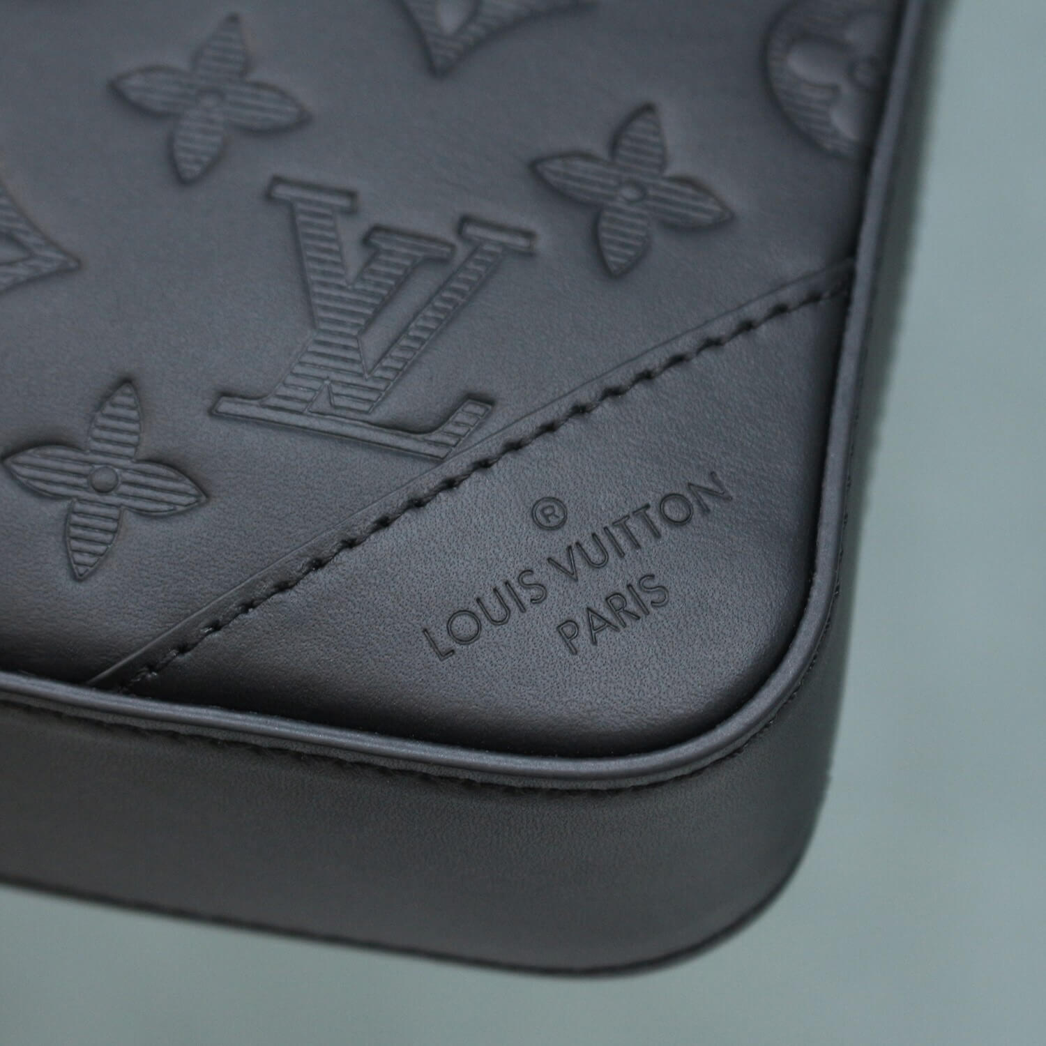 louis-vuitton-duo-messenger-monogram-shadow-leather-bags-M69827-016 louis vuitton duo messenger monogram shadow leather bags M69827 016