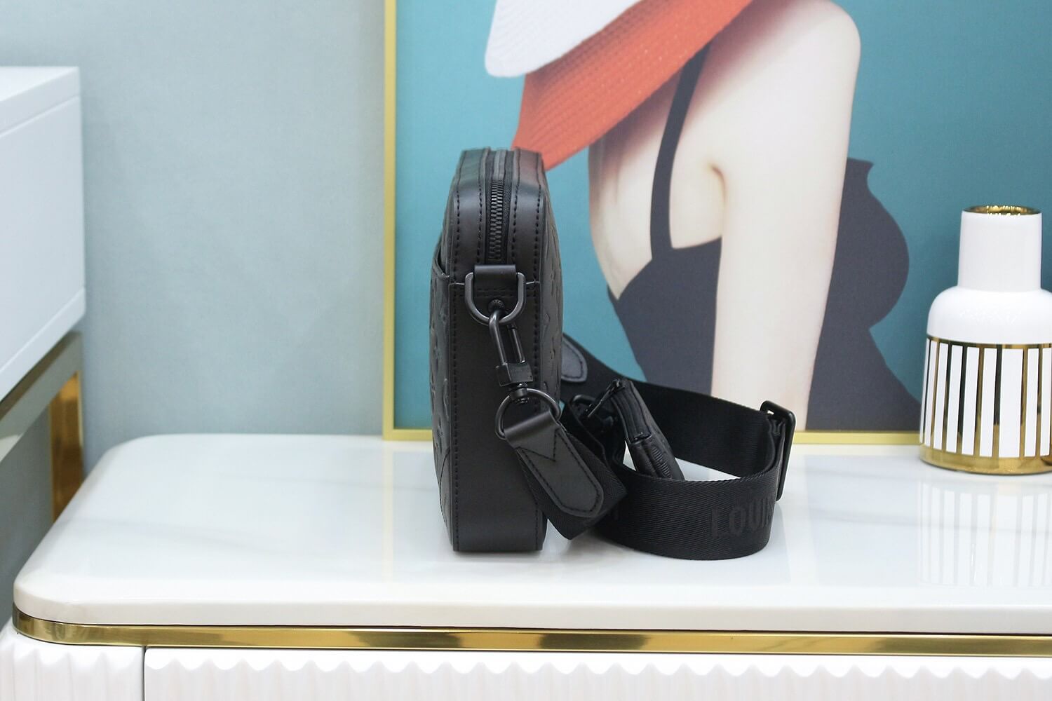 louis-vuitton-duo-messenger-monogram-shadow-leather-bags-M69827-04 louis vuitton duo messenger monogram shadow leather bags M69827 04