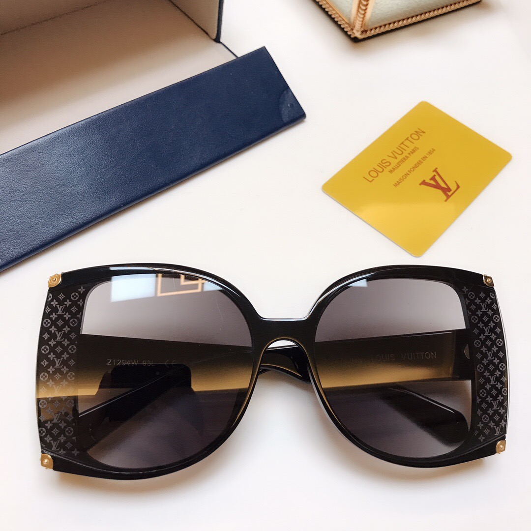 louis-vuitton-in-the-mood-for-love-sunglasses-sunglasses-Z1294E-01 louis vuitton in the mood for love sunglasses sunglasses Z1294E 01