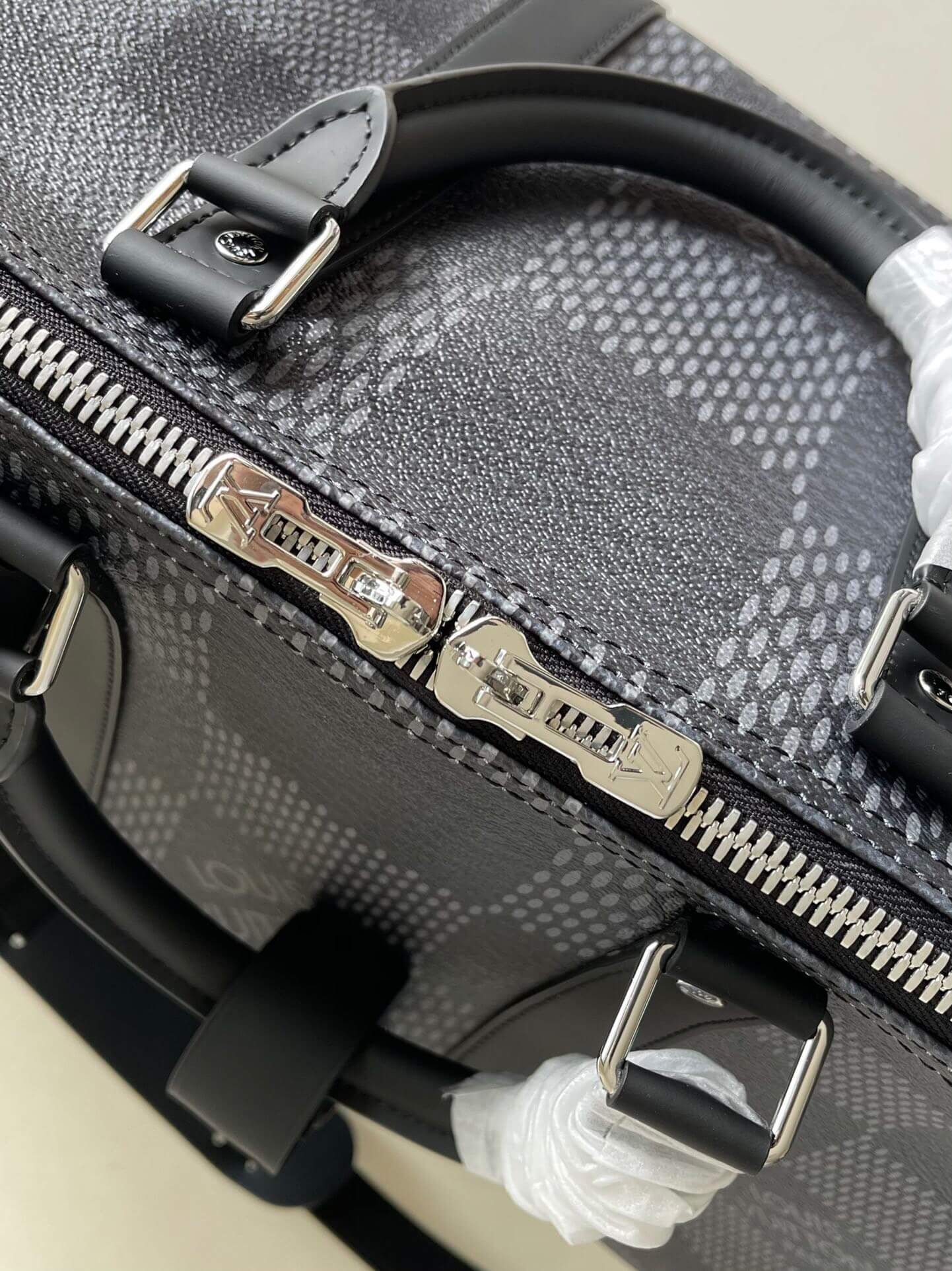 louis-vuitton-keepall-bandoulière-50-damier-graphite-travel-N50016-06 louis vuitton keepall bandouliere 50 damier graphite travel N50016 06