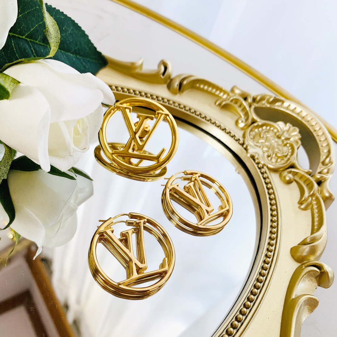 louis-vuitton-louise-hoop-earrings-fashion-jewellery-M64288-04 louis vuitton louise hoop earrings fashion jewellery M64288 04