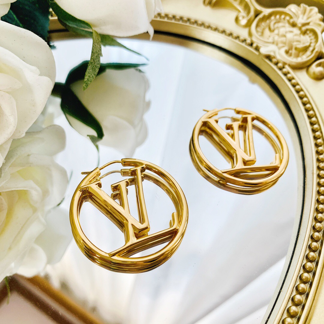 louis-vuitton-louise-hoop-earrings-fashion-jewellery-M64288-05 louis vuitton louise hoop earrings fashion jewellery M64288 05