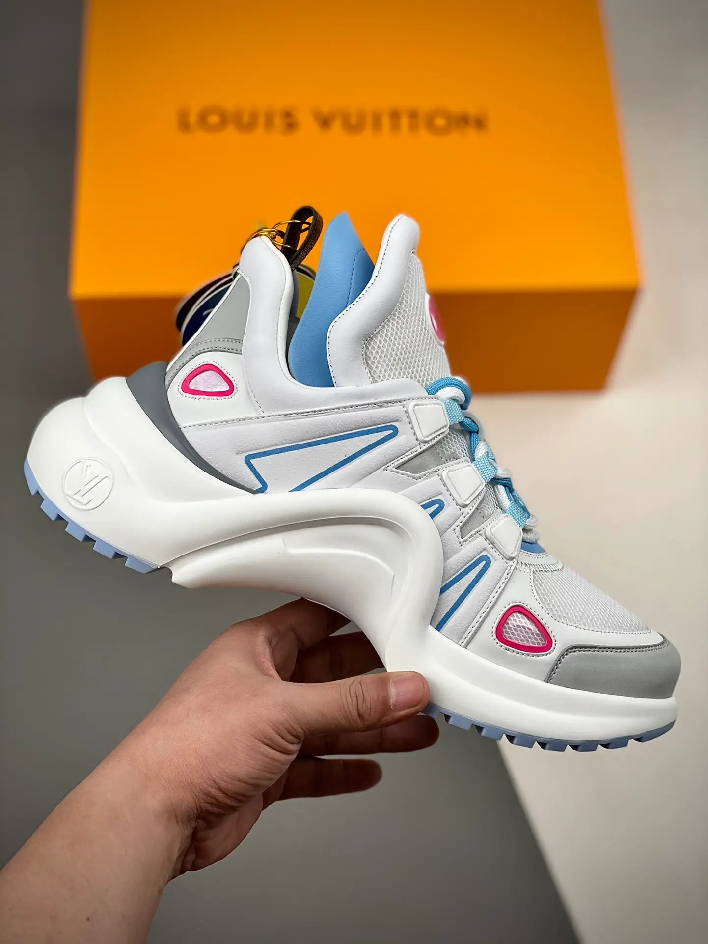 louis-vuitton-lv-archlight-sneaker-shoes-1A951J_7 louis vuitton lv archlight sneaker shoes 1A951J 7