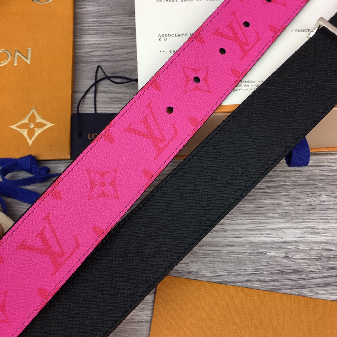 louis-vuitton-lv-initials-40-mm-reversible-belt-k45-belt-M0357S-07 louis vuitton lv initials 40 mm reversible belt k45 belt M0357S 07